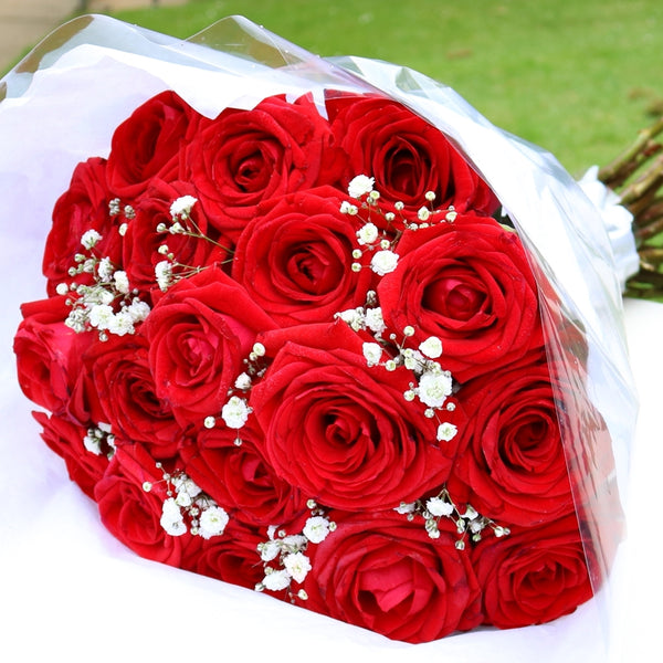Love - 18 Red Roses Bouquet